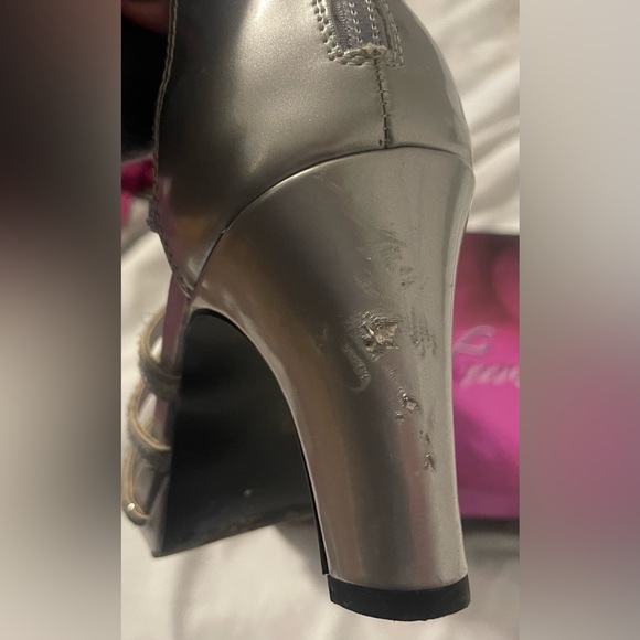 Silver Mother of the Bride Shoes - Picture 2 of 3